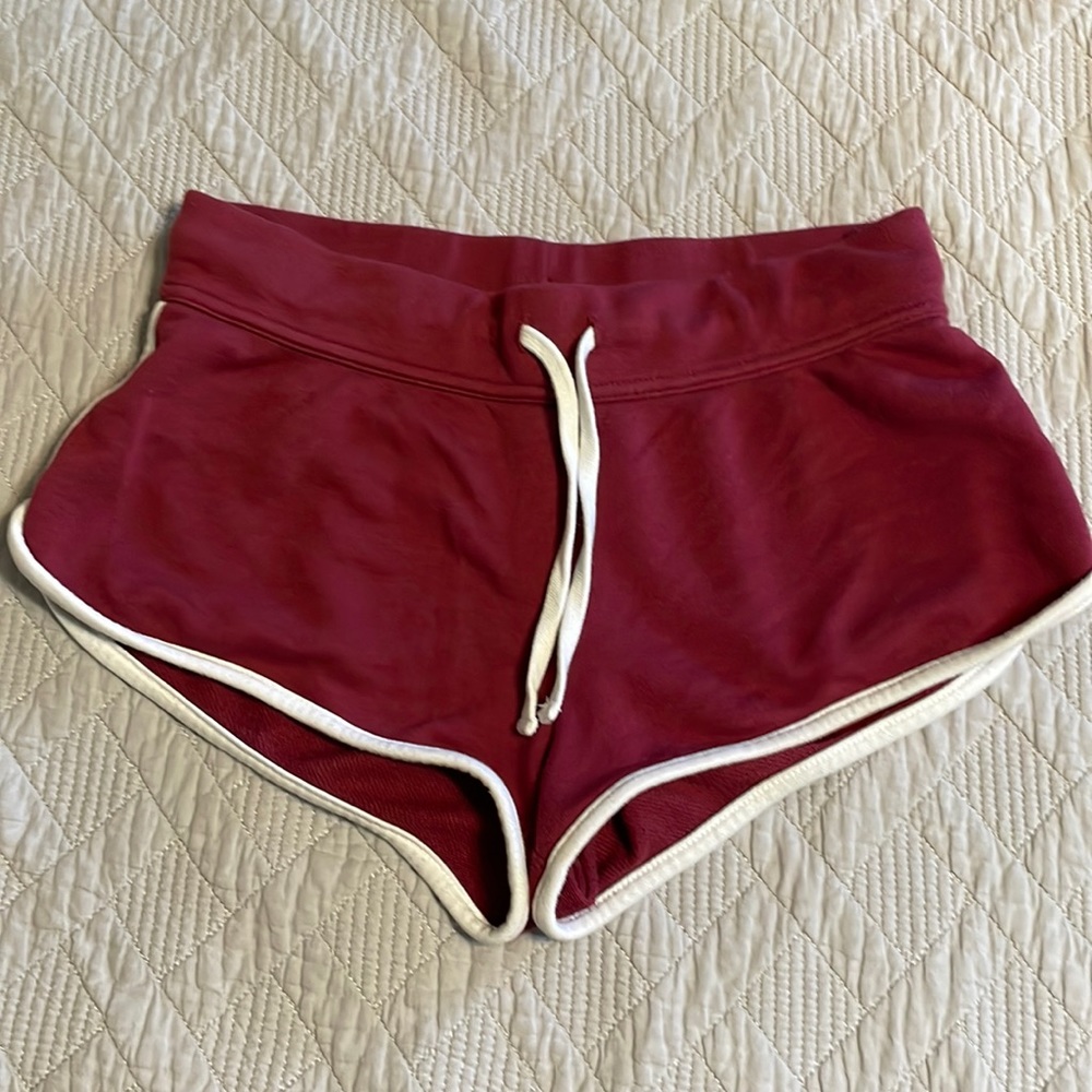 Maroon drawstring shorts